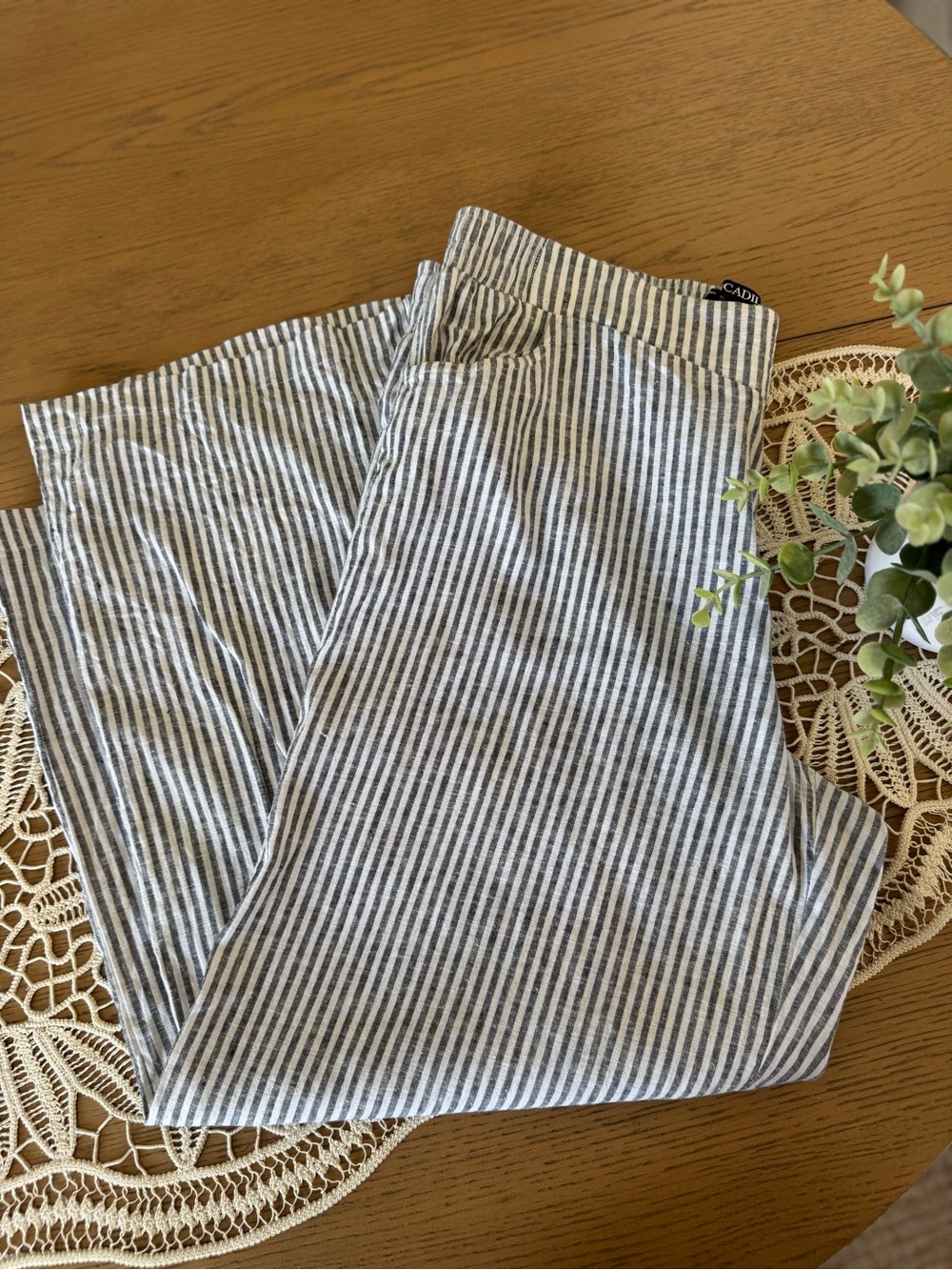 Picadilly Canada Striped Linen Blend Wide Leg Crop Pants Size 14 Blue White Pull
